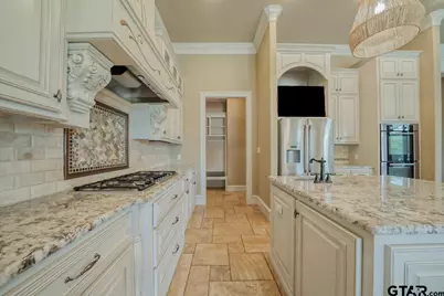 200 Weldon Ln, Longview, TX 75605 - Photo 9