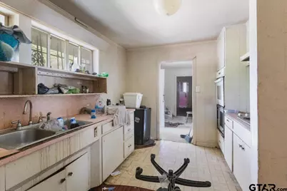 2006 N Palace Ave, Tyler, TX 75702 - Photo 11