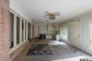 2006 N Palace Ave, Tyler, TX 75702 - Photo 9