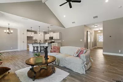 245 Heritage Ct, Lindale, TX 75771 - Photo 5