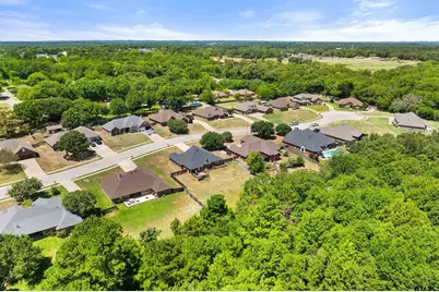 245 Heritage Ct, Lindale, TX 75771 - Photo 37
