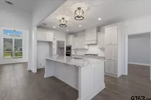 11966 Gillian Ct, Tyler, TX 75703 - Photo 13
