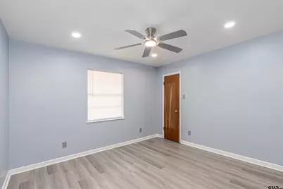 311 E Cottonwood, Overton, TX 75684 - Photo 7