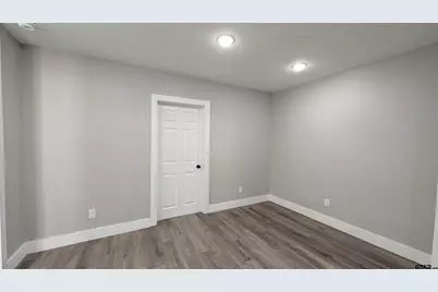 1309 W First St, Tyler, TX 75701 - Photo 7