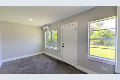 1309 W First St, Tyler, TX 75701 - Photo 9