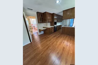 919 Wilma, Tyler, TX 75703 - Photo 5