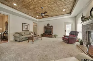 209 Heritage Ct, Lindale, TX 75771 - Photo 13