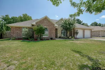 209 Heritage Ct, Lindale, TX 75771 - Photo 1