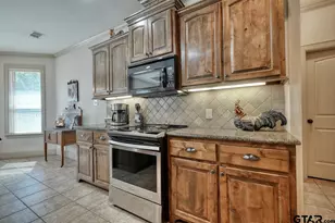 209 Heritage Ct, Lindale, TX 75771 - Photo 21