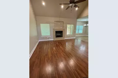 696 Linus Lane, Lindale, TX 75771 - Photo 5