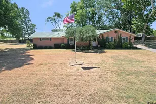 111 E Oak St, Yantis, TX 75497 - Photo 1