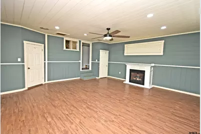 111 E Oak St, Yantis, TX 75497 - Photo 21