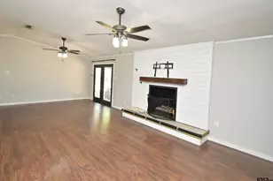 111 E Oak St, Yantis, TX 75497 - Photo 9