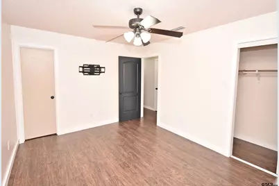 111 E Oak St, Yantis, TX 75497 - Photo 15