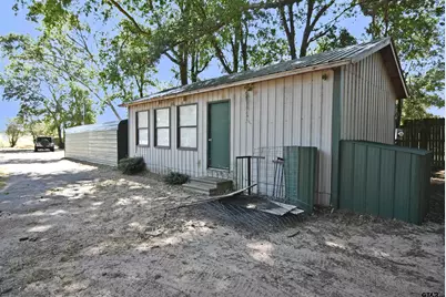 111 E Oak St, Yantis, TX 75497 - Photo 5