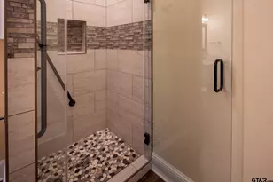 1912 Hollylake Cir, Tyler, TX 75703 - Photo 15