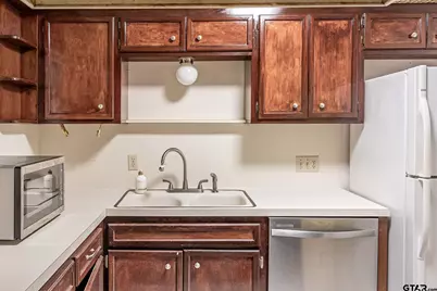 404 Hillcreek St, Whitehouse, TX 75791 - Photo 15