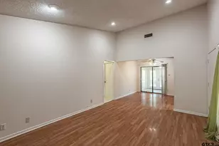 404 Hillcreek St, Whitehouse, TX 75791 - Photo 9
