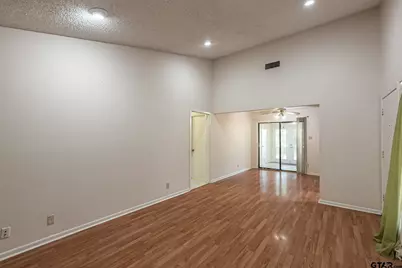404 Hillcreek St, Whitehouse, TX 75791 - Photo 9