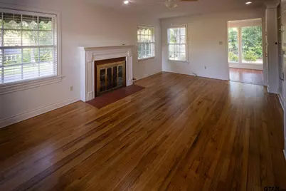 1211 S Sneed, Tyler, TX 75701 - Photo 9