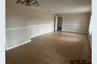 3026 Brentwood Dr, Tyler, TX 75701 - Photo 3