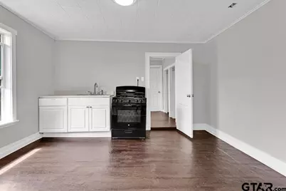 1502 E Earle Street, Tyler, TX 75702 - Photo 3