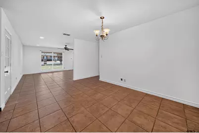 3041 Lakewood Dr, Tyler, TX 75702 - Photo 9