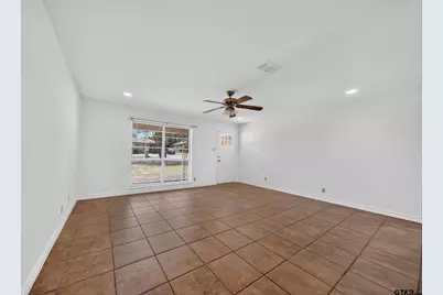 3041 Lakewood Dr, Tyler, TX 75702 - Photo 7