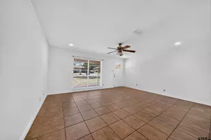 3041 Lakewood Dr, Tyler, TX 75702 - Photo 7