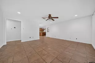 3041 Lakewood Dr, Tyler, TX 75702 - Photo 11