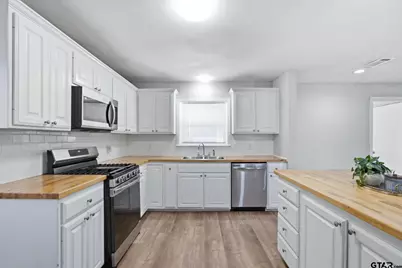 2340 Hunter St., Tyler, TX 75701 - Photo 9