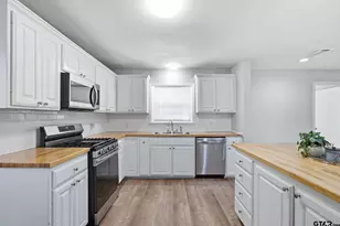 2340 Hunter St, Tyler, TX 75701 - Photo 9