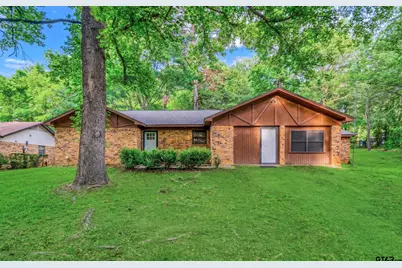 204 Cedarcrest Dr, Marshall, TX 75672 - Photo 1
