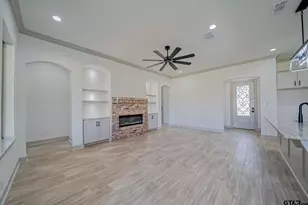 3906 French Dr, Longview, TX 75604 - Photo 7