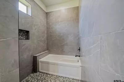 3906 French Dr, Longview, TX 75604 - Photo 19