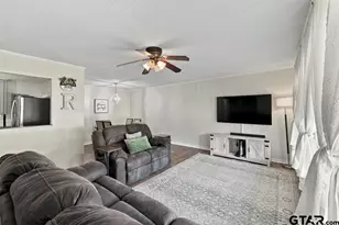 2907 S Broadway Blvd, Kilgore, TX 75662 - Photo 7
