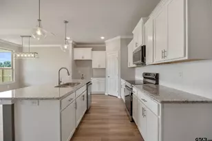 306 Driftwood Way, Whitehouse, TX 75791 - Photo 5