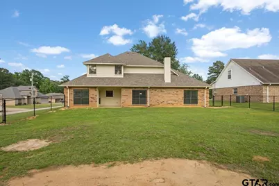 703 Daniel St, Gladewater, TX 75647 - Photo 47