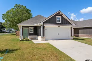 609 Park Central, Chandler, TX 75758 - Photo 1