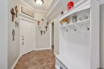 405 Husky Drive, Lindale, TX 75771 - Photo 3