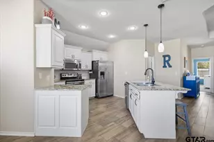 307 Msn Crst Cir, Lindale, TX 75771 - Photo 9