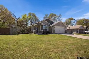 307 Msn Crst Cir, Lindale, TX 75771 - Photo 1