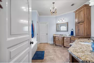 249 Heritage Ct, Lindale, TX 75771 - Photo 19