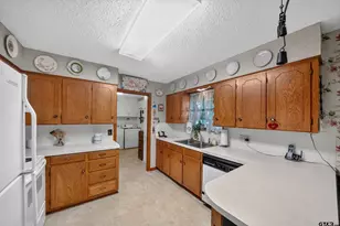 724 David Dr, Tyler, TX 75703 - Photo 9