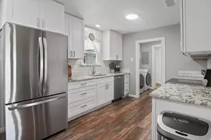 2395 E Royal Dr, Chandler, TX 75758 - Photo 9