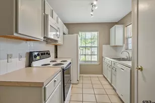 467 Redbud Cir, Whitehouse, TX 75791 - Photo 5