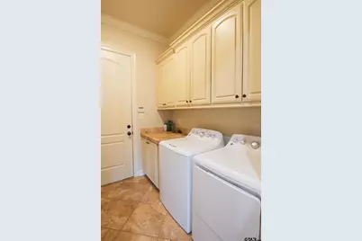 7130 Holly Square Ct, Tyler, TX 75703 - Photo 11