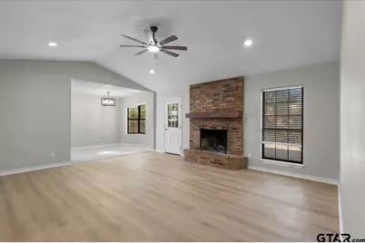 907 Peggy Dr., Whitehouse, TX 75791 - Photo 3
