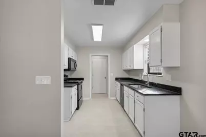 907 Peggy Dr., Whitehouse, TX 75791 - Photo 11