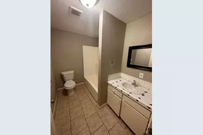 819 W Mims St, Tyler, TX 75702 - Photo 11